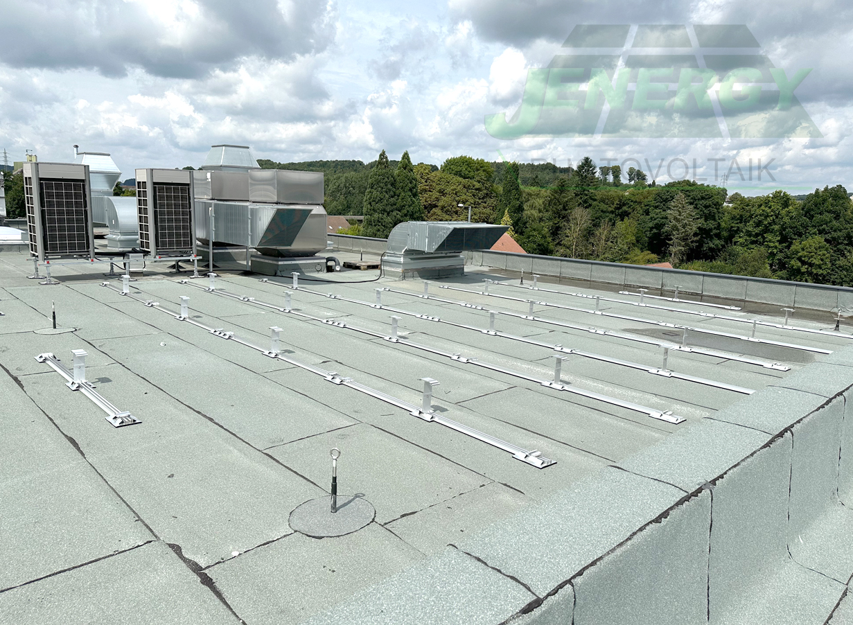 170,17 kWp Erweiterung PV Trina Solar 455 JEnergy PV Duetmann Gartmann 170,17 kWp Erweiterung PV Trina Solar 455 JEnergy PV Duetmann Gartmann 1